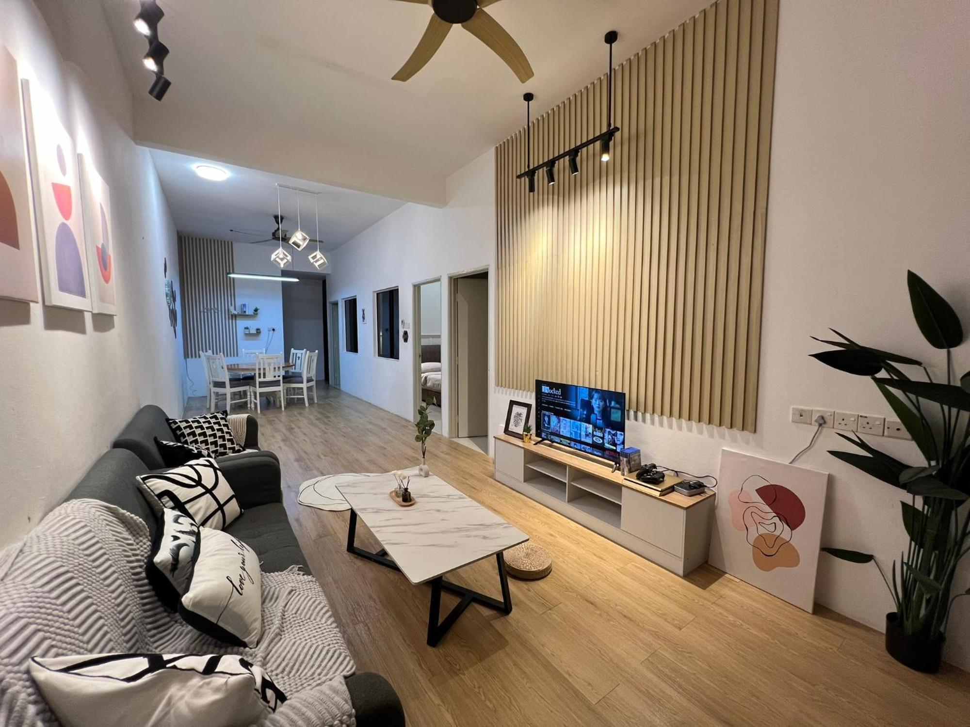 Вилла Demuji 4Br 10Pax 3Min To Ecm Kcm, Ps4 Куантан Экстерьер фото